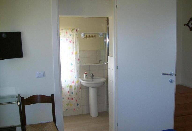 פנסיון Affittacamere Il Girasole