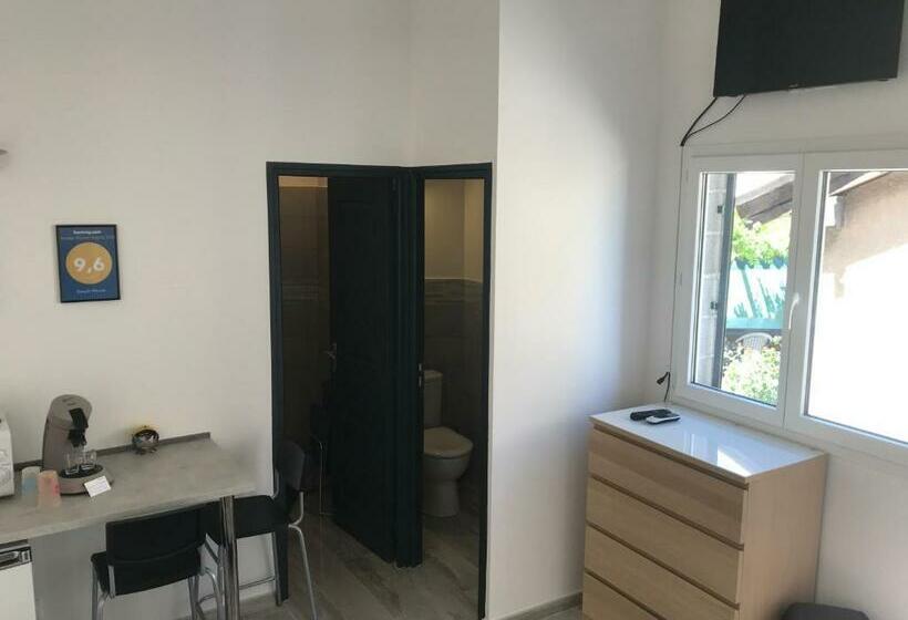 פנסיון Beach House