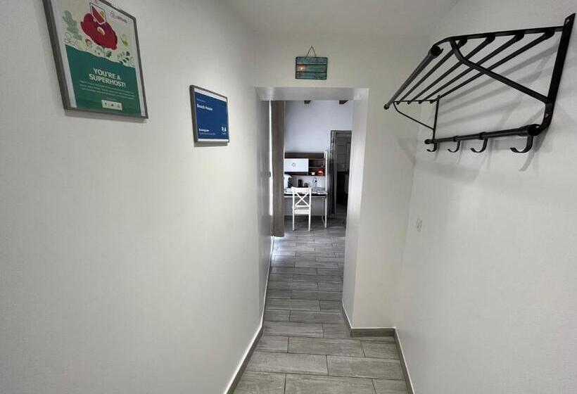 פנסיון Beach House