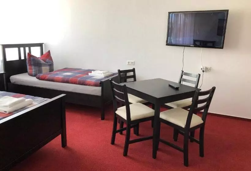 Majatalo Jimmy Gastronomie & übernachtung