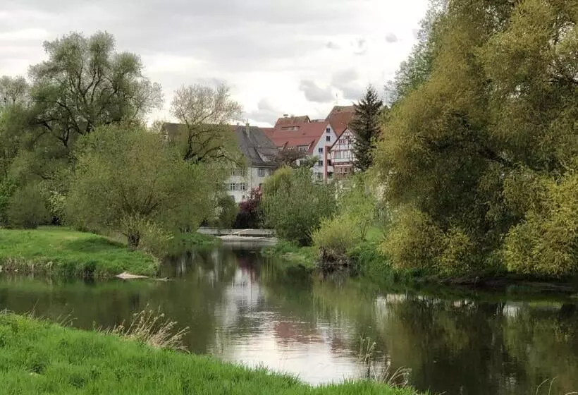 Majatalo Jimmy Gastronomie & übernachtung