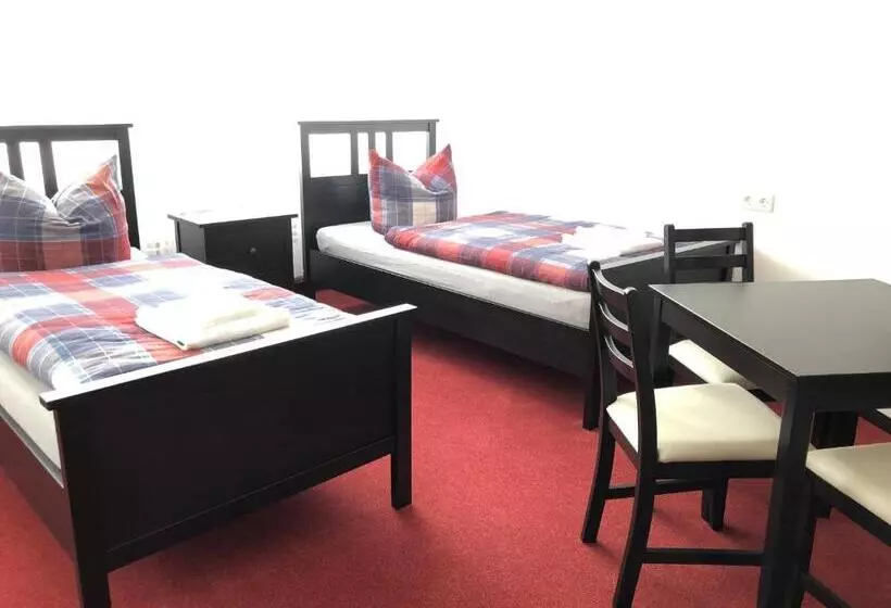 Majatalo Jimmy Gastronomie & übernachtung