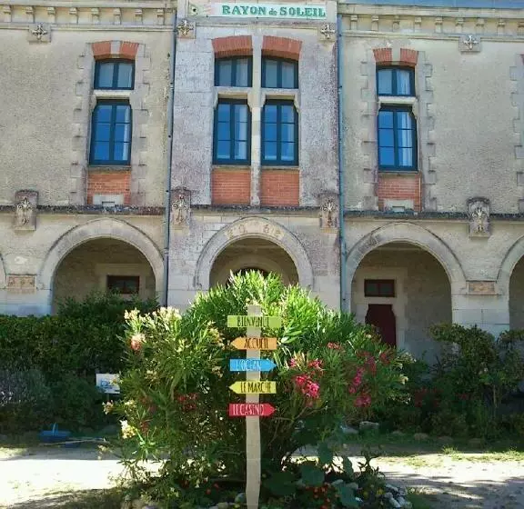 Majatalo Le Rayon De Soleil