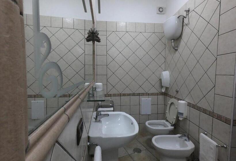 膳宿费 Re Vincy   Affittacamere