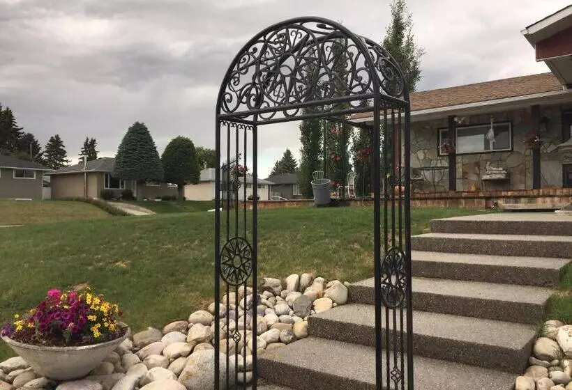 The Calgary Hub Hostel Style Home