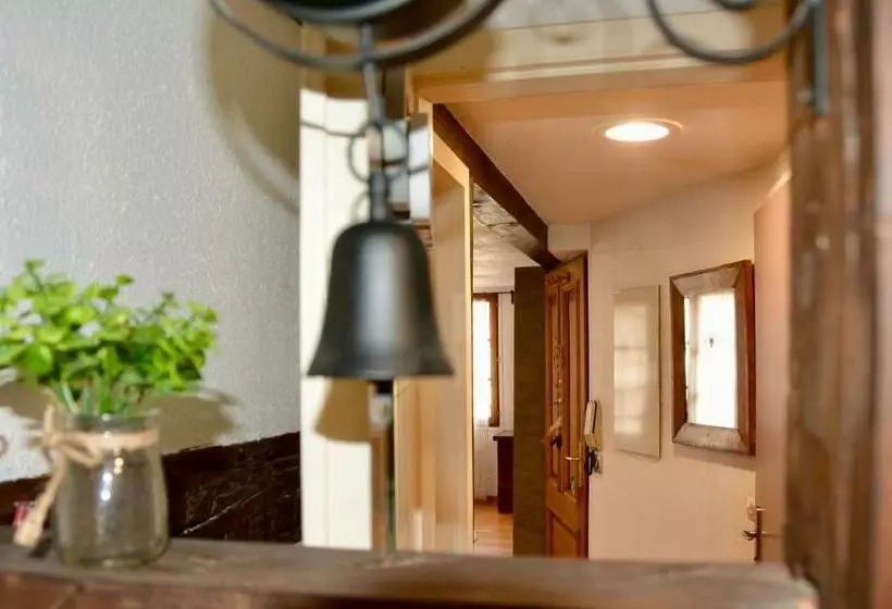 ベッドアンドブレックファースト Au Merlenchanteur