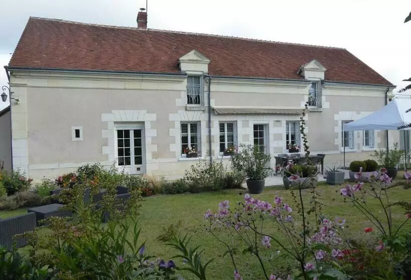 Aamiaismajoitus (B&B) Pause Couffy