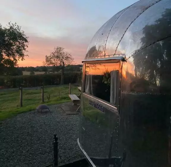 ホテル Ludlow Vintage Airstream