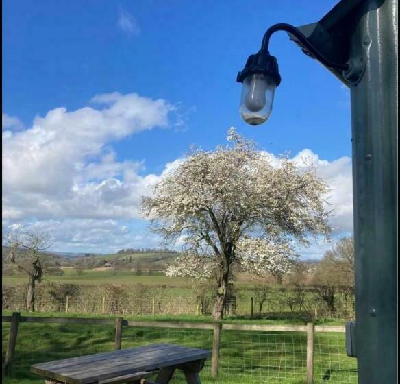 Hotel Ludlow Vintage Airstream
