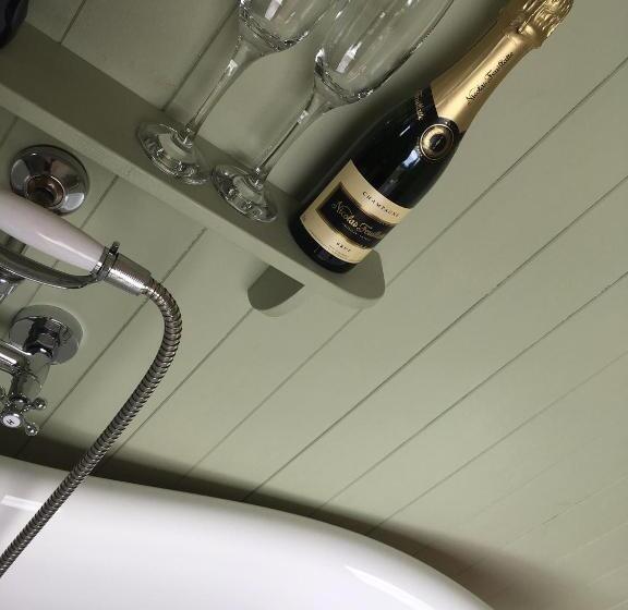 Hotel Ludlow Vintage Airstream