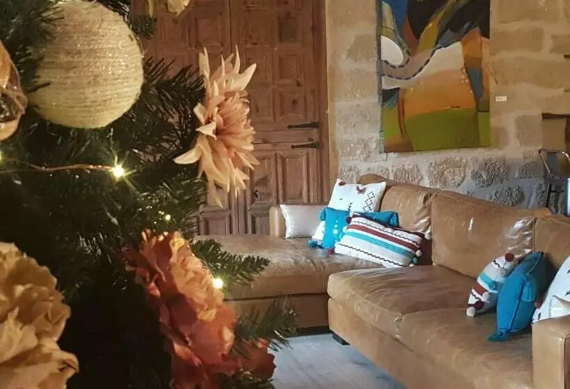 Pension Lastias