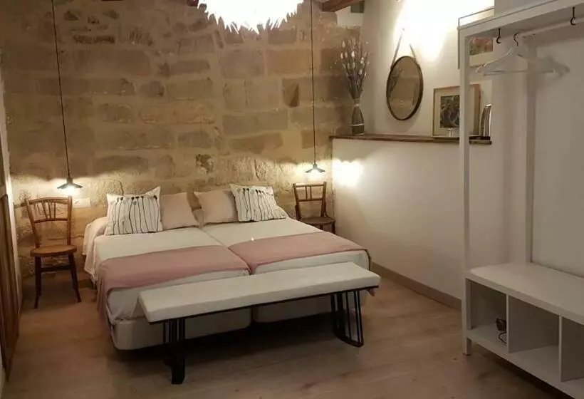 Pension Lastias