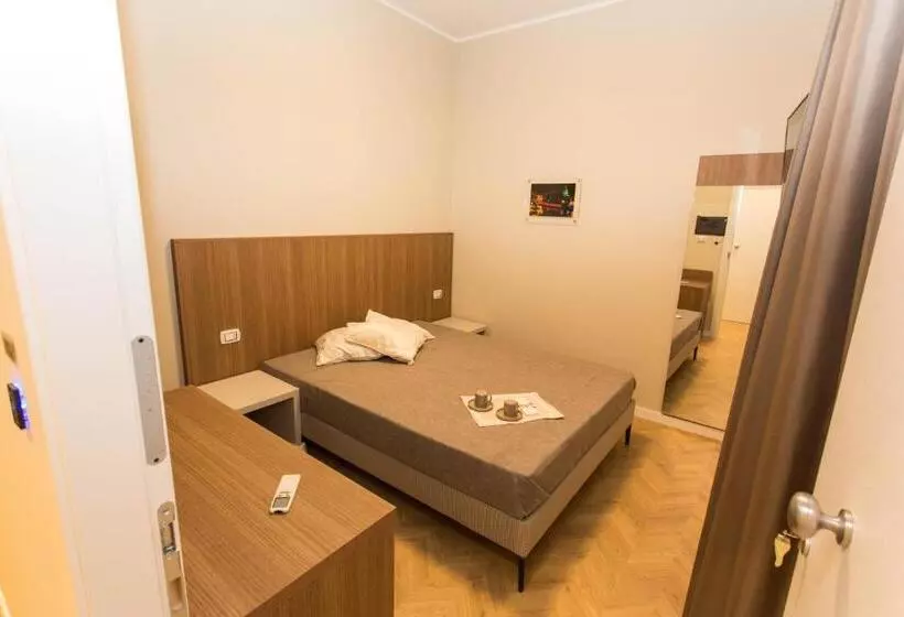 پانسیون Le Affacciate Bruzie Home Guest House