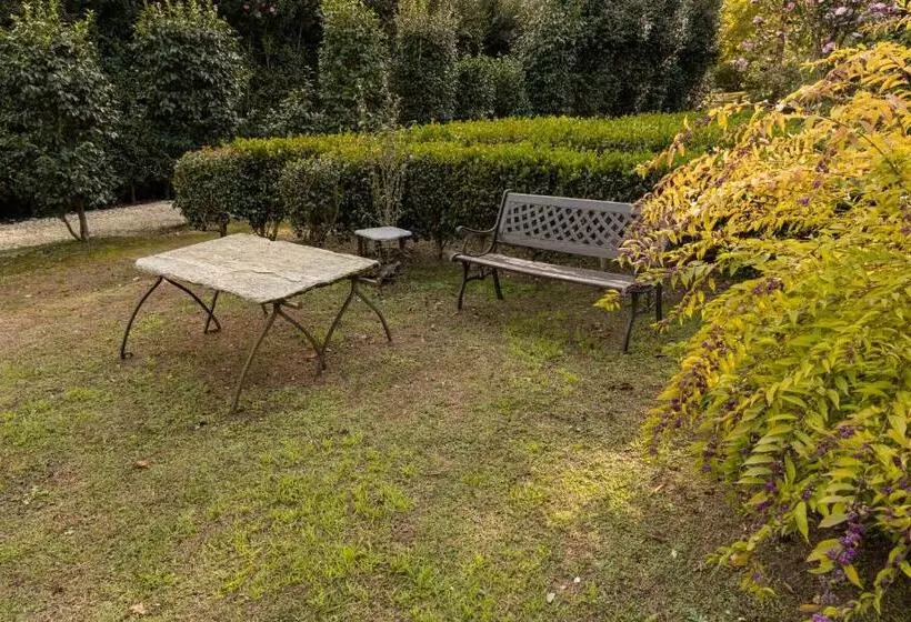 ベッドアンドブレックファースト Eco Resort Parco Botanico Fiorlago