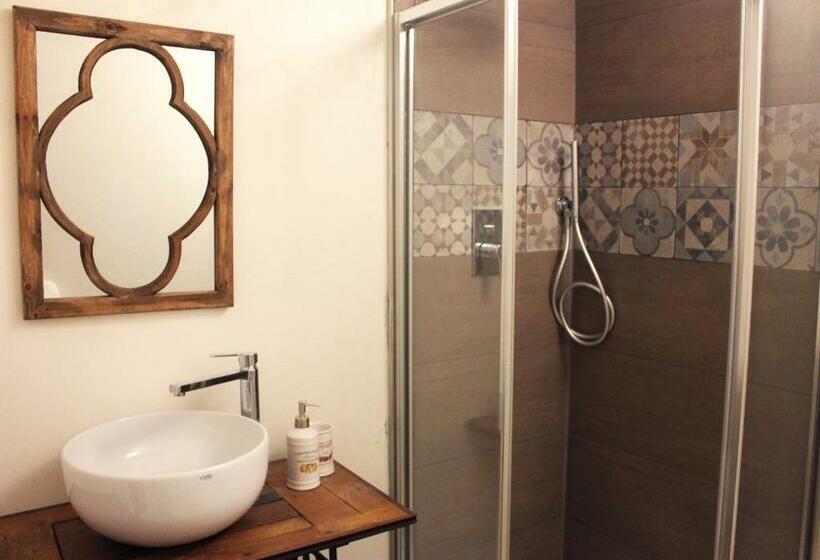 La Casetta Ferrara B&b