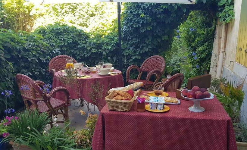 مبيت وإفطار Les Tournesols