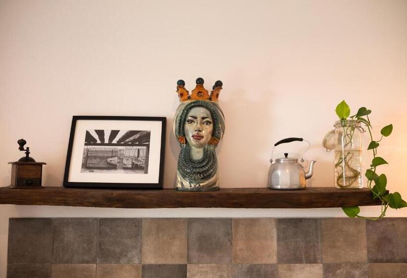 تختخواب و صبحانه Meridiano12