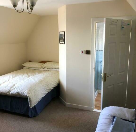 ベッドアンドブレックファースト Old Police House