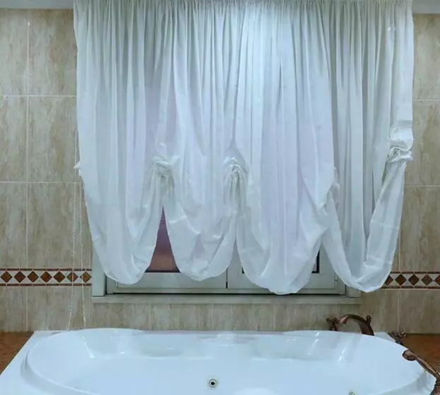 تختخواب و صبحانه Policlinico Happy Home