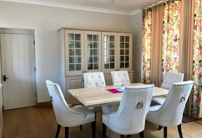 Aamiaismajoitus (B&B) Seawell