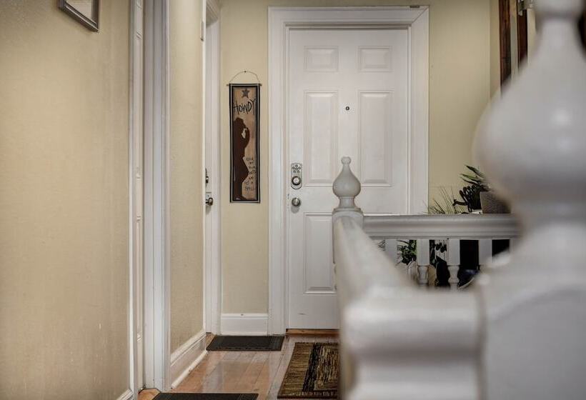 The Madison San Antonio Riverwalk Downtown Convention Center