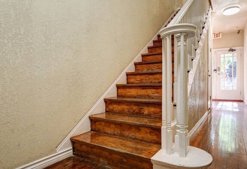 The Madison San Antonio Riverwalk Downtown Convention Center