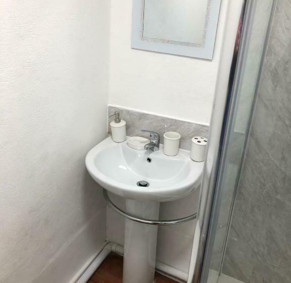 مبيت وإفطار Wellington Tavern Accommodation