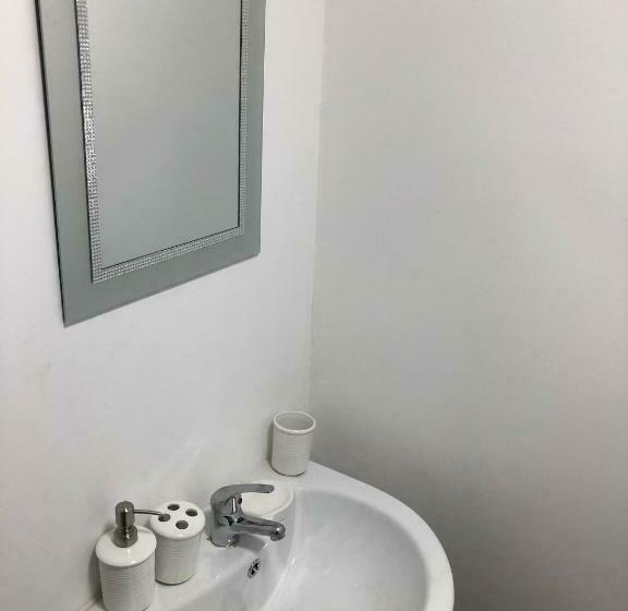 مبيت وإفطار Wellington Tavern Accommodation