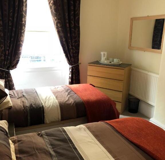 مبيت وإفطار Wellington Tavern Accommodation