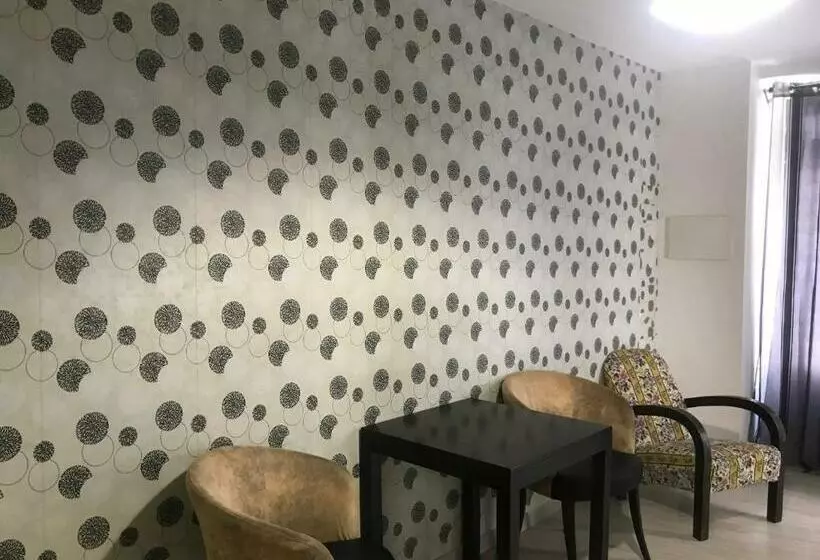 Retkeilymaja Wood Steel & Glass