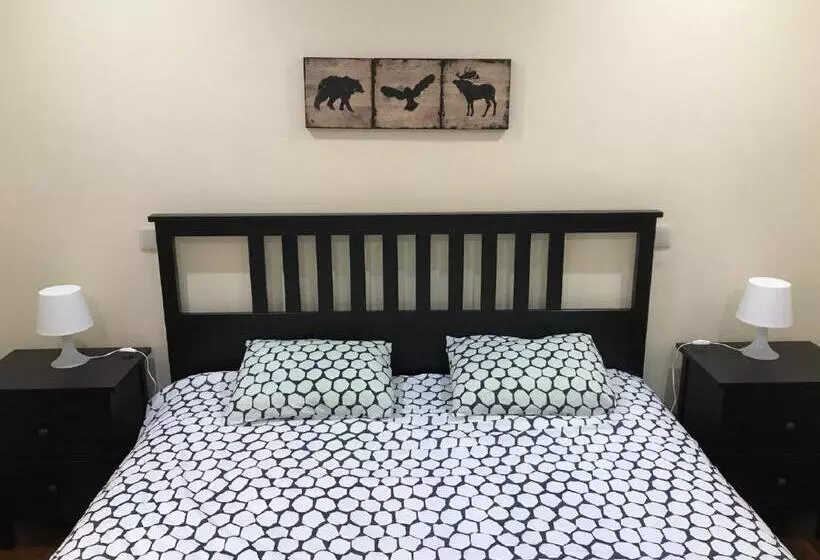 Retkeilymaja Wood Steel & Glass