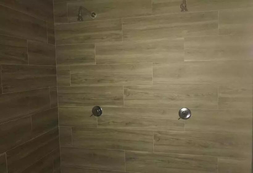 Retkeilymaja Wood Steel & Glass