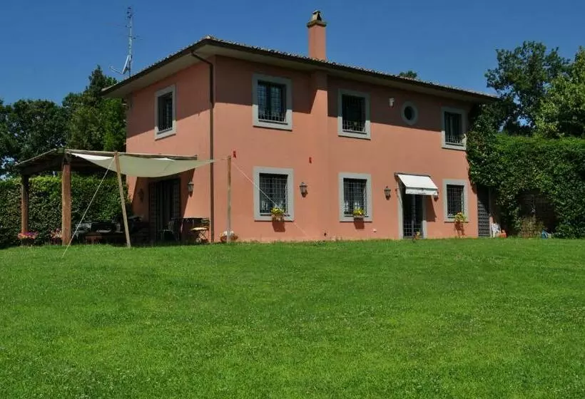 ベッドアンドブレックファースト Casale Vicino Al Golf Nazionale