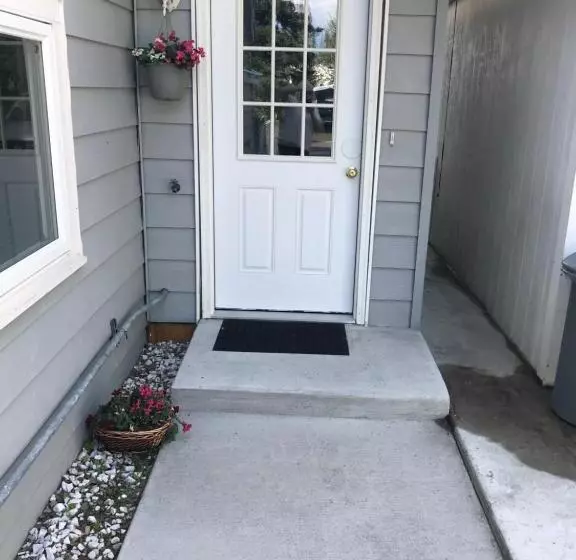 Brennan S B&b