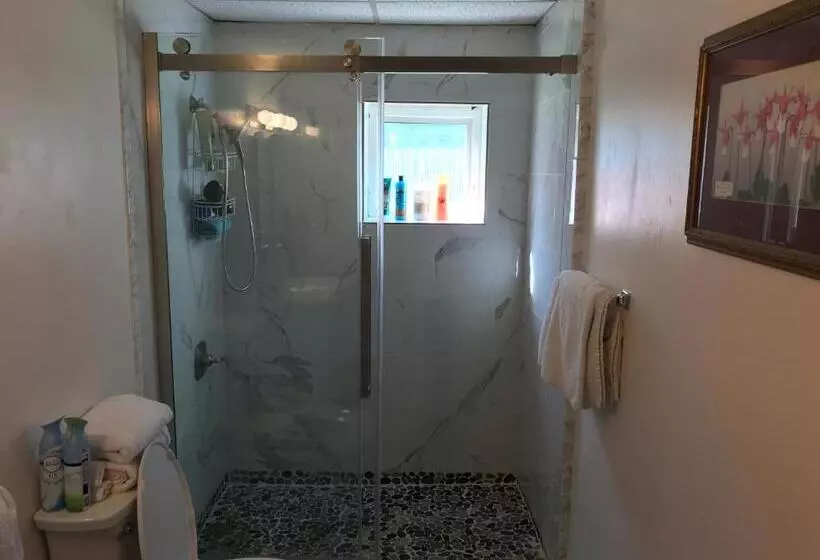 Brennan S B&b