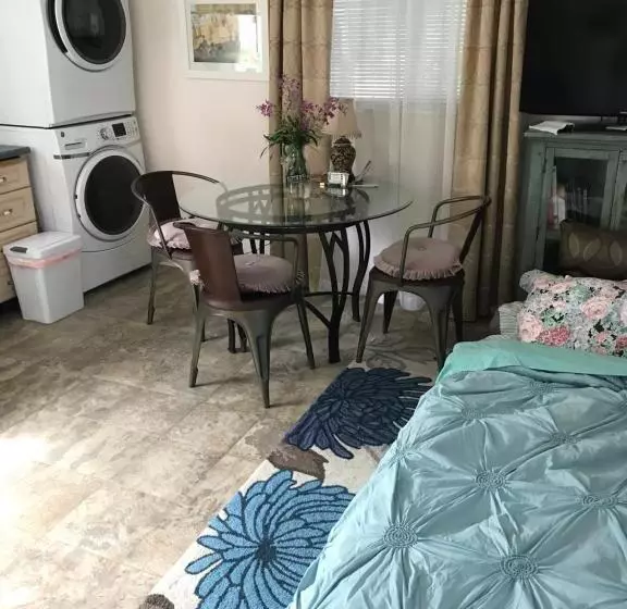 Brennan S B&b