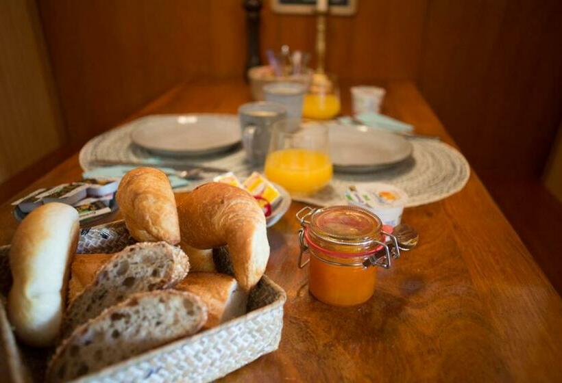 Szálló Hôtel De La Béroche