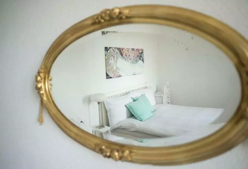 Retkeilymaja Hôtel De La Béroche