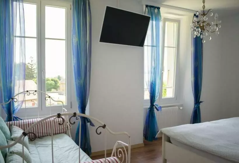 Retkeilymaja Hôtel De La Béroche