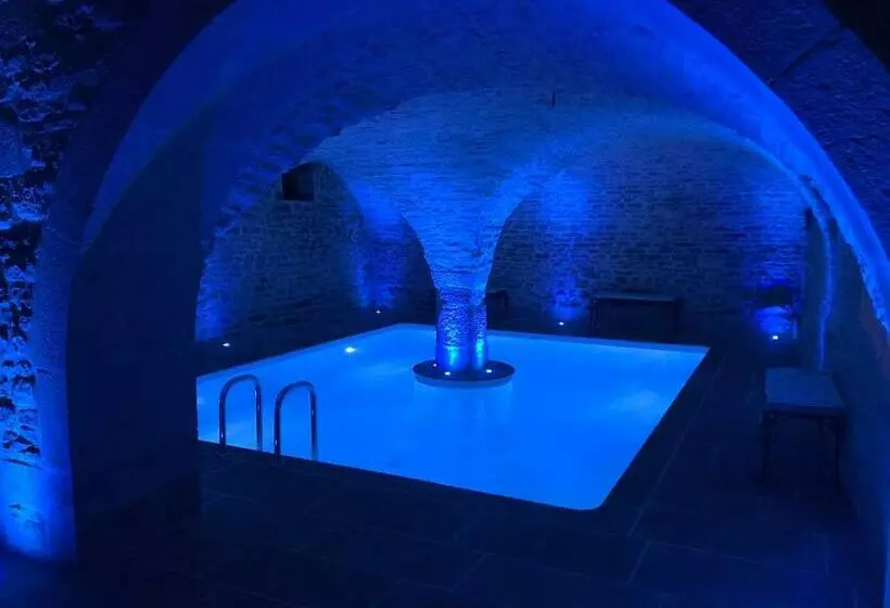 Aamiaismajoitus (B&B) Domaine De La Corgette