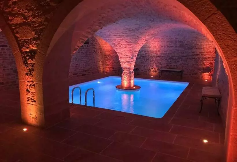 Aamiaismajoitus (B&B) Domaine De La Corgette