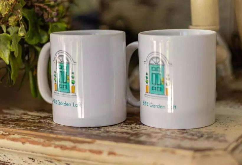 Aamiaismajoitus (B&B) Garden Loft