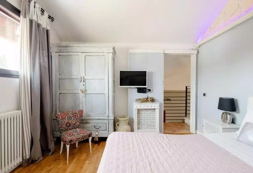 Aamiaismajoitus (B&B) Garden Loft