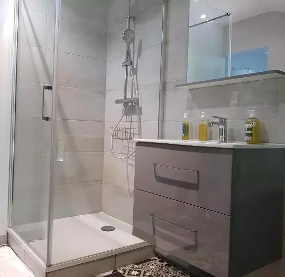 Aamiaismajoitus (B&B) Sous Les Remparts