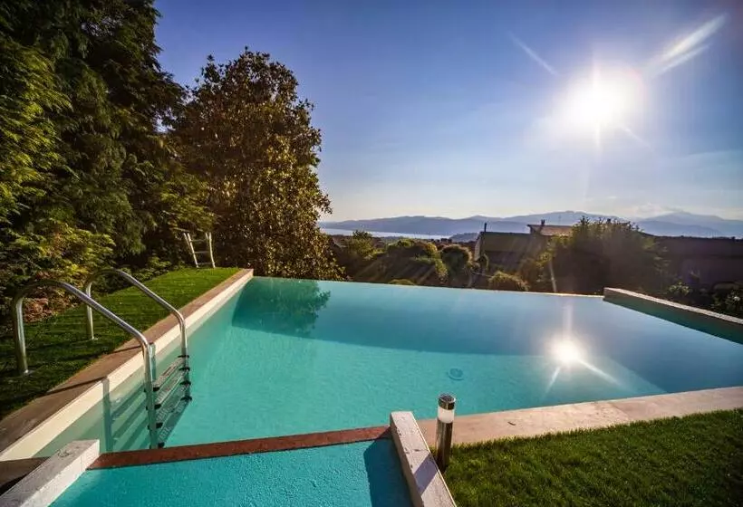 Aamiaismajoitus (B&B) Villa Buzzi