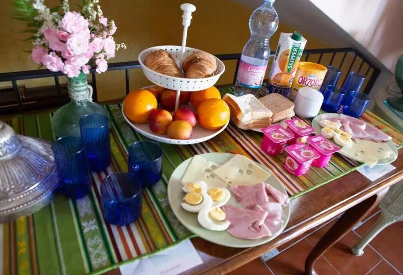 Aamiaismajoitus (B&B) Villa Buzzi