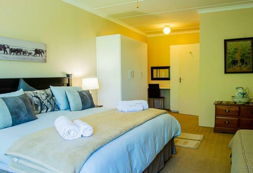 Dunroamin Bed And Breakfast