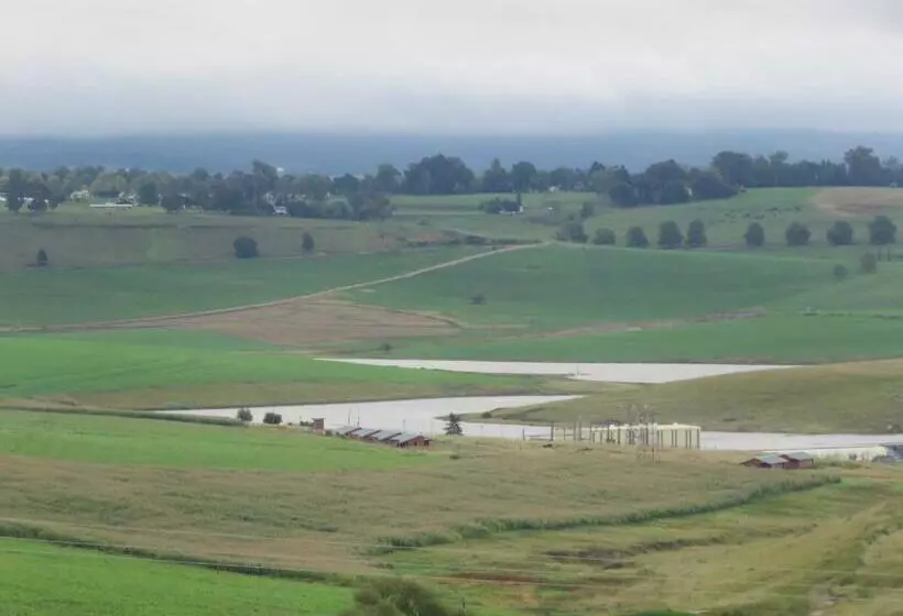 Dunroamin Bed And Breakfast