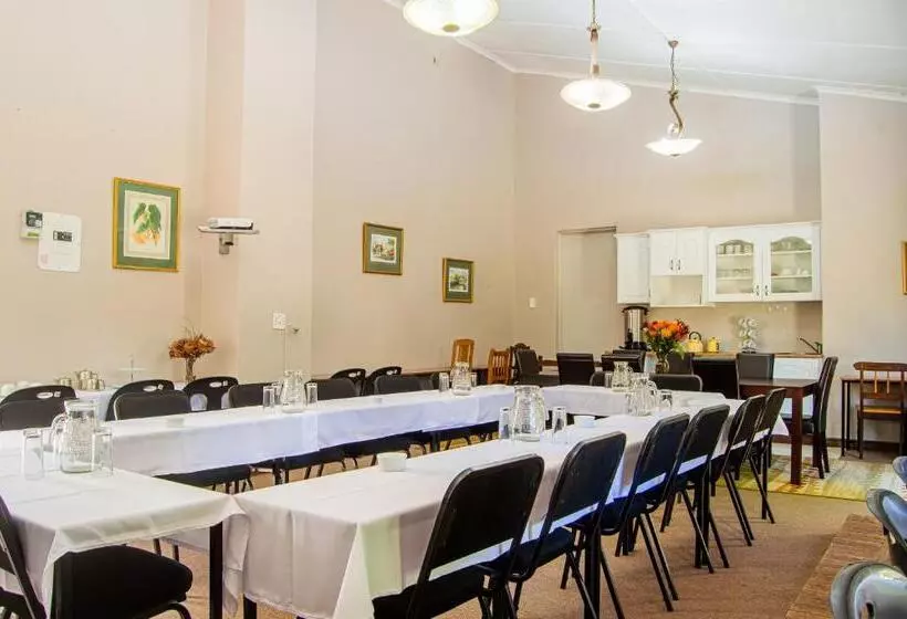 Dunroamin Bed And Breakfast