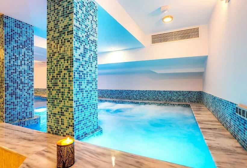 Family Hotel Romantika